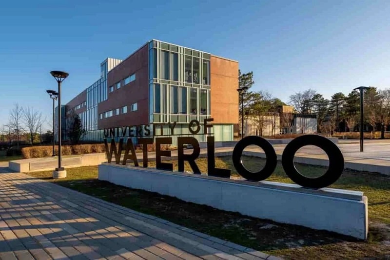 đại học Waterloo